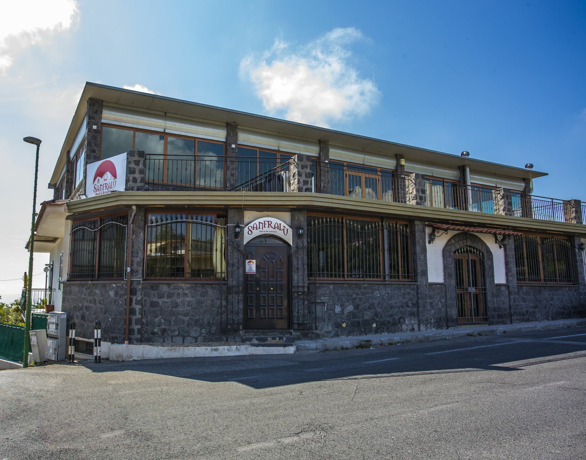 Hotel Sanfralu à Ercolano Extérieur photo